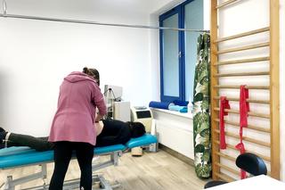 Stan Borys uczy się chodzić