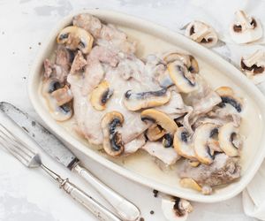 Mięso z uda indyka: przepis na ragout z pieczarkami