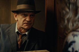 Zatoka szpiegów 2, odcinek 11: Greta (Karolina Kominek), dozorca (Bartosz Żukowski)