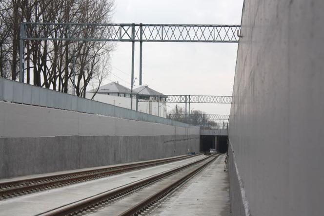 Lotnisko Chopina: połączenie kolejowe do lotniska