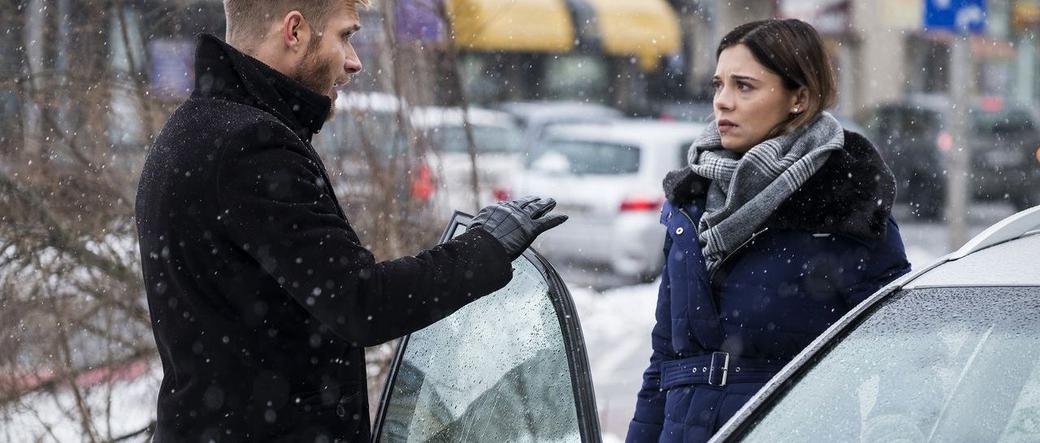 M jak miłość odc. 1362. Iza (Adriana Kalska), Artur (Tomasz Ciachorowski)