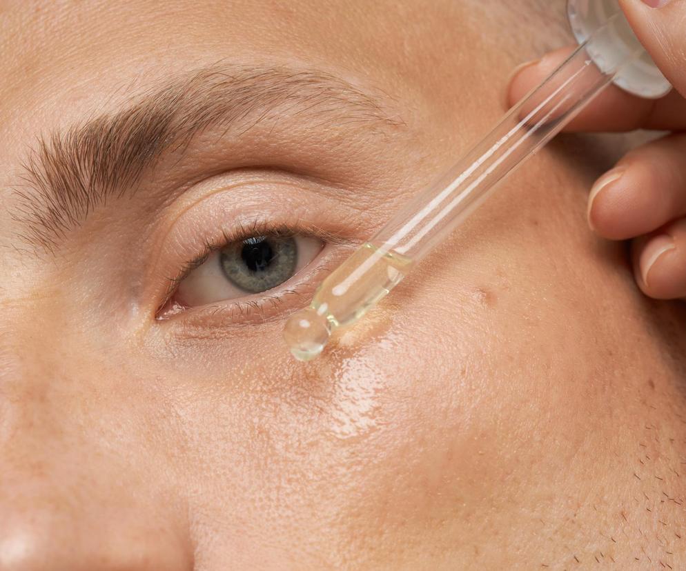 Przepis na idealną skórę to olej z pestek popularnego drzewa. Przedłuży młodość i ukoi podrażnienia