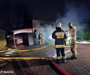 Pożar garażu przy ul. Liliowej w Imielinie