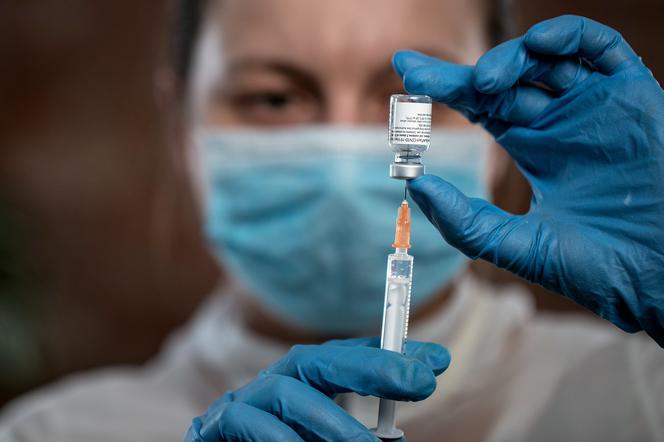 Koronawirus covid pandemia szczepienia