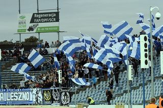 Byki celują w zwycięstwo – Stal Rzeszów kolejnym rywalem na Smoczyku