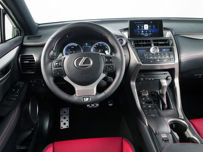 Lexus NX300h F-Sport