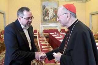 Kontrowersyjne słowa z Watykanu. Kardynał Parolin: Wysyłanie broni na Ukrainę to BŁĄD