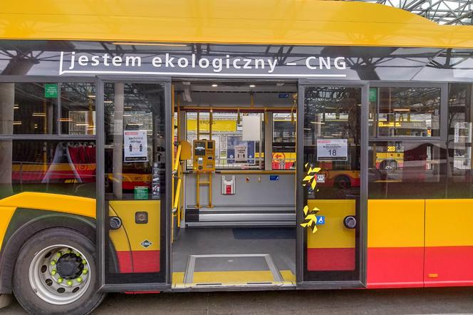 W Warszawie ubywa pasażerów i autobusów