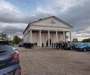 Pogrzeb Izy z Krakowa. Rodzina i przyjaciele żegnają 26-latkę