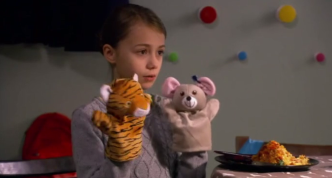 O mnie się nie martw 2 odcinek 3, Helenka Bonnet (Maja Kwaśny)