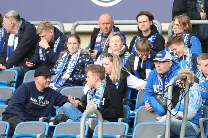 Kibice na Stadionie Śląskim podczas Wielkich Derbów Śląska (16.03.2024)