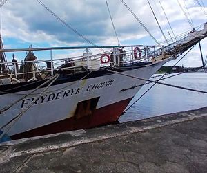 Fryderyk Chopin i Kapitan Głowacki zacumowały u stóp Wałów Chrobrego