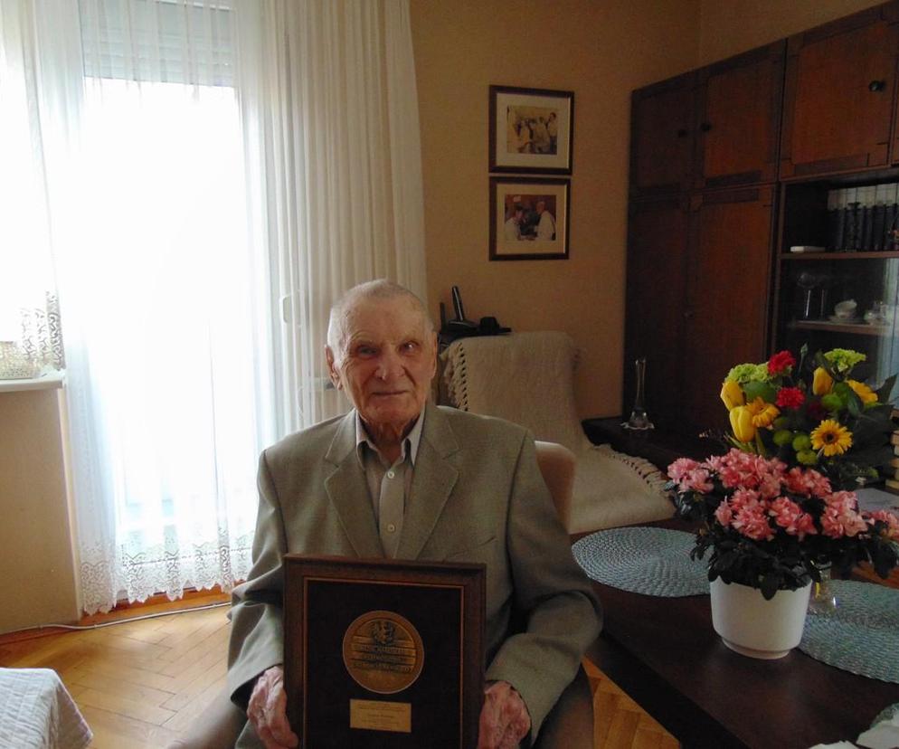 Walczył w II wojnie światowej, a teraz świętuje 100. urodziny! Piękny jubileusz pana Zbigniewa
