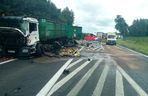 Wypadek na DK6. Zderzyły się ciężarówki