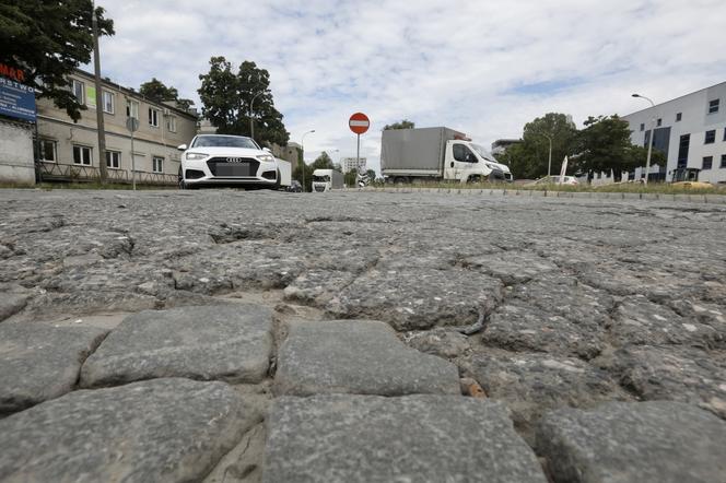  Zaczął się remont ulicy Ordona. W końcu bruk przestanie dudnić? 