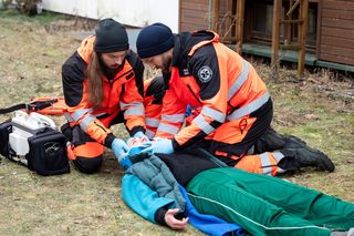 Na sygnale, odc. 721. Romek (Izydor Łobacz), Piotr (Dariusz Wieteska), Kaśka (Milena Dutkowska)
