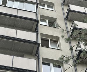 Tragedia na Pradze-Północ. Mężczyzna zginął po upadku z 6. piętra