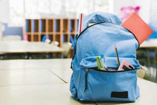 Wakacje 2025 są znacznie krótsze. Uczniowie szybciej wrócą do szkół! 