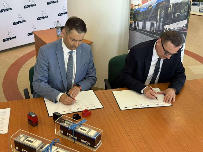 Gdynia podpisała umowę na dostawę 17 nowych pojazdów komunikacji miejskiej