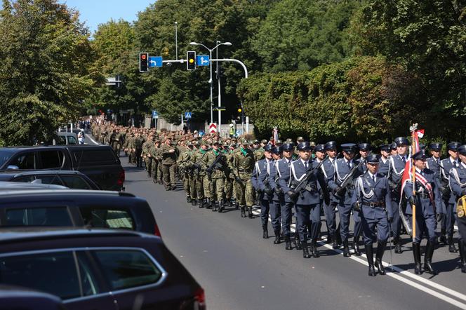 Defilada wojskowa w Katowicach i piknik. Wojewódzkie Obchody Święta Wojska Polskiego 2024