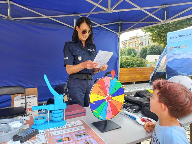 Trwają obchody Święta Policji w Lesznie. Świętują policjanci i policjantki