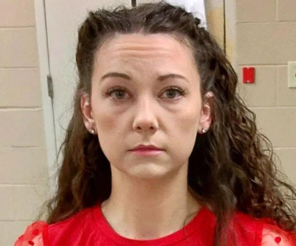 Nauczycielka uprawiała seks z uczniem w klasie! Grozi jej dożywocie