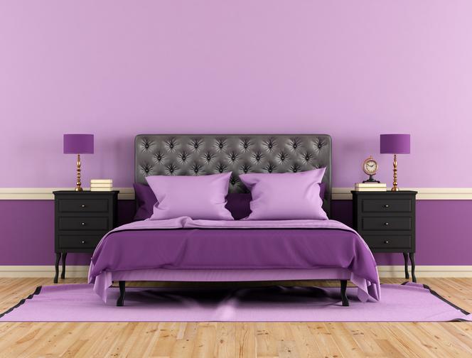 Kolor fioletowy w sypialni