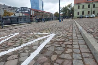 Plac Solny w Bydgoszczy wygląda teraz jak w XIX wieku. Wystarczyło zdjąć starą nawierzchnię