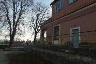 Platerów: Dawny dworzec kolejowy to ruina