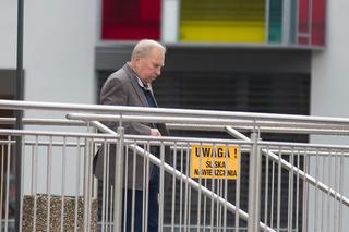 Załamany Jerzy Stuhr u lekarza