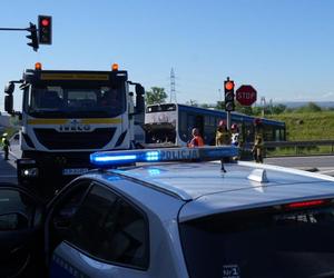 Kraksa autobusów w Nowej Hucie. Nie żyje 61-letni kierowca MPK