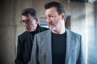 Odwróceni 2 sezon. Ojcowie i córki odc. 3. Blacha (Robert Więckiewicz), Skucha (Mirosław Zbrojewicz)