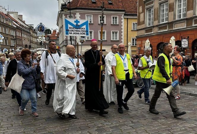 314. Warszawska Pielgrzymka Piesza wyruszyła ze stolicy na Jasną Górę. Zobacz zdjęcia