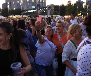 Potańcówka przed Teatrem Śląskim w Katowicach (09.08)