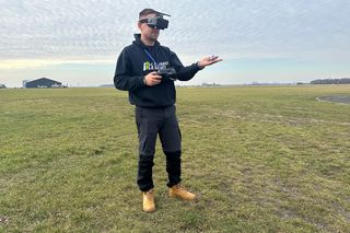 Na lotnisku w Lesznie uczą latać dronami