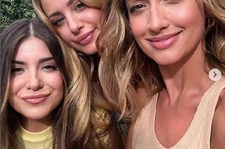 Barwy szczęścia na planie. Agata (Natalia Zambrzycka), Oliwka (Wiktoria Gąsiewska), Asia (Anna Gzyra)