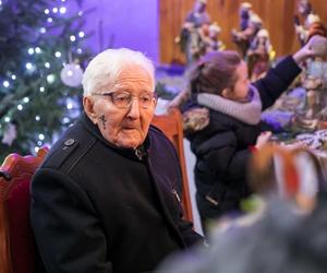 Walczył w II wojnie światowej i uciekał przez wiele lat. Życie pana Edwarda to gotowy scenariusz na film! [ZDJĘCIA]