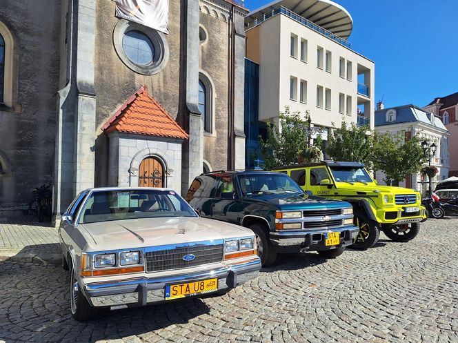 11. Zlot Pojazdów Zabytkowych. Klasyki motoryzacji opanowały Tarnowskie Góry