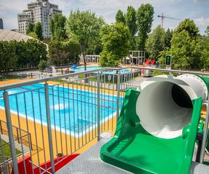 Nowy letni basen w samym środku Warszawy. Wiemy ile kosztuje i co jest w ofercie 