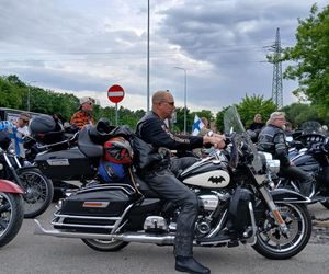 Lśniące maszyny i ryk silników. Do Bydgoszczy przyjechało kilka tysięcy harleyowców