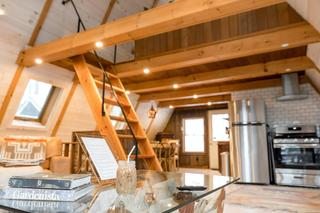 Szklany stół. Jak o niego dbać?