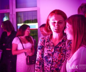 Wystawę przestrzennych prac Weroniki Anny Michalak „Odrealnienie” do 26 września można oglądać w Galerii PROwizorium w Łukowie