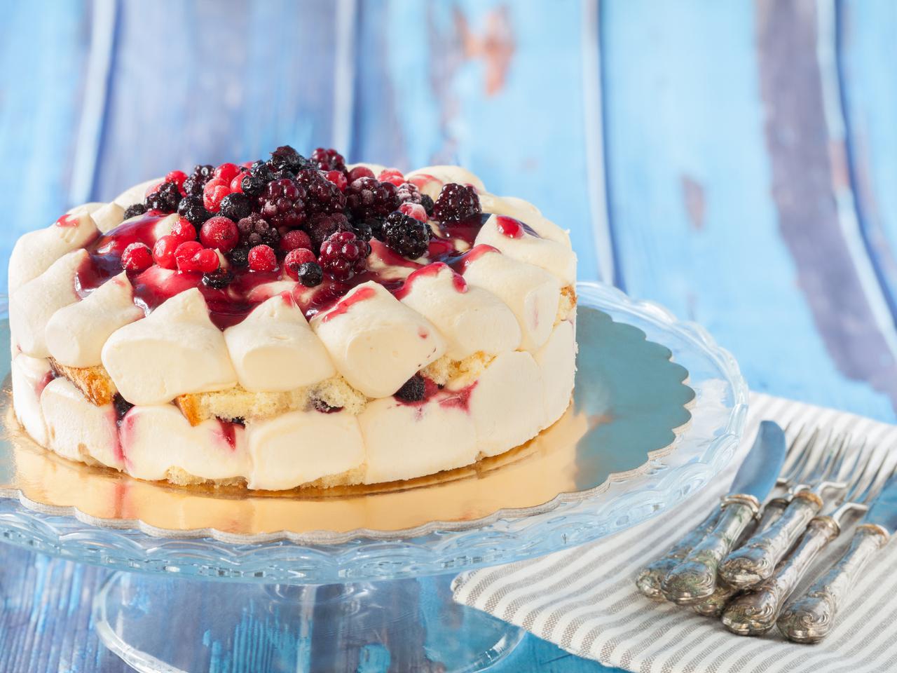 Beza z porzeczkami - przepis na pyszny deser