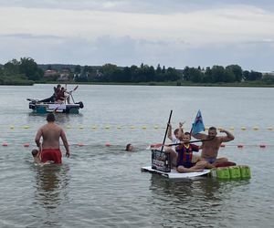 Kraśnickie Mistrzostwa w Pływaniu na Byle Czym