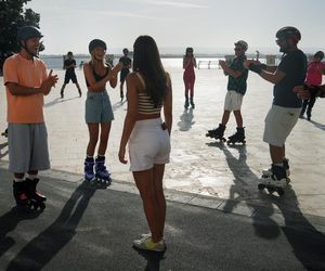 Barwy szczęścia, odcinek 3146. Franek (Mateusz Banasiuk), Ola (Michalina Robakiewicz), Regina (Kamila Kamińska) 