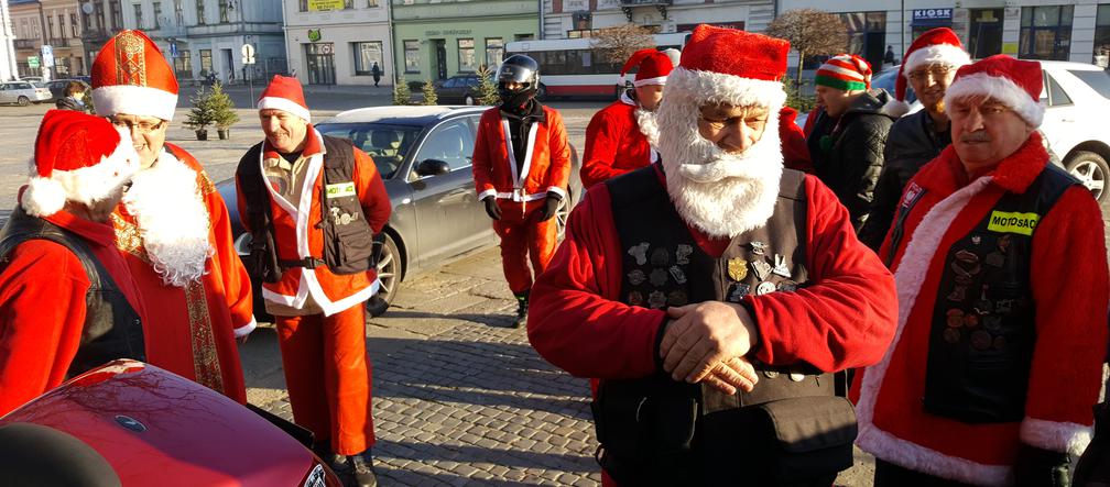 Czy św. Mikołaj jeździ na motocyklu? Tak i to nie jeden!