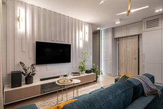 40-metrowe mieszkanie w szmaragdzie i złocie