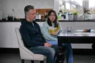 Pierwsza miłość odc. 3607. Artur (Łukasz Płoszajski), Lucynka (Delfina Wilkońska)