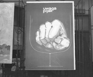 QUIZ PRL: Wódka walutą, bimbrownictwo oporem. Fenomen kultury picia w PRL-u