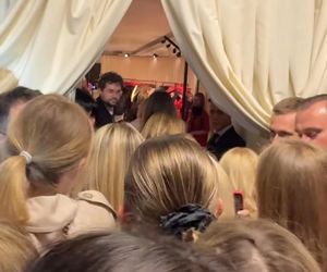 Ekskluzywna premiera z wybranymi gwiazdami. A ciuchy już odsprzedają! I to WIELOKROTNIE drożej. Wstyd?